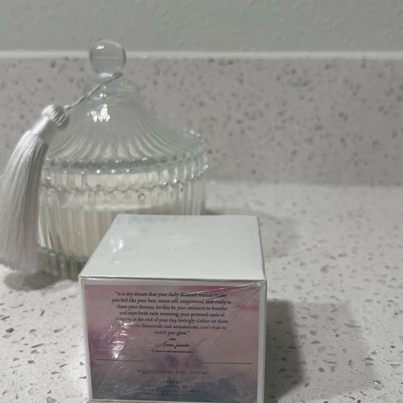 Dallas & James Skincare Co. Watermelon Dream Overnight Glow Mask full size - Picture 9 of 10